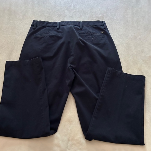 Dockers Men's Navy Blue Straight Fit Workday Stretch Khakis , Size 36W x 32L - Picture 7 of 16